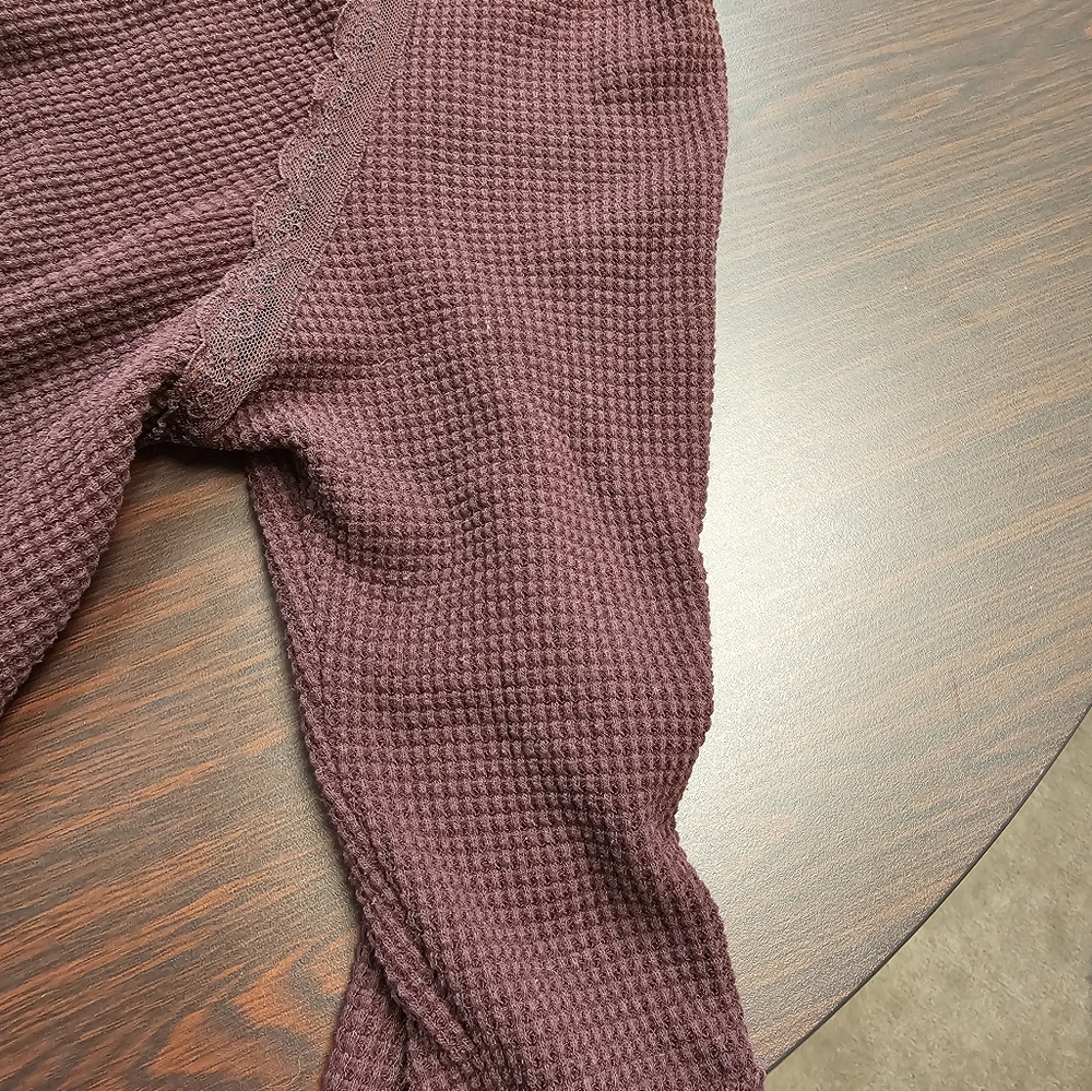 Free People Three-Quarter Sleeve Top Burgundy Color Size M - Picture 7 of 11